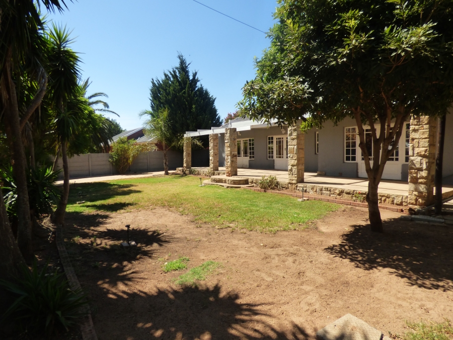 4 Bedroom Property for Sale in Darling Western Cape